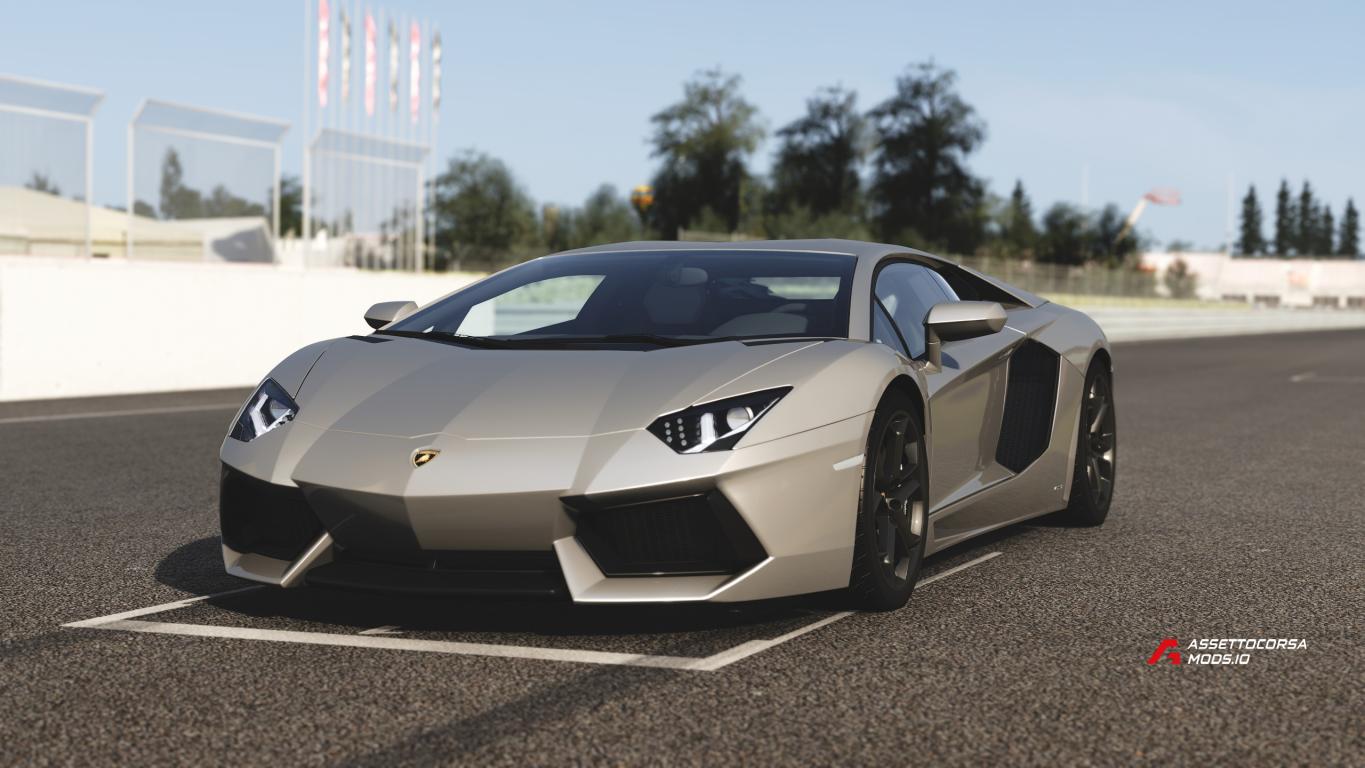Lamborghini Aventador LP-700-4