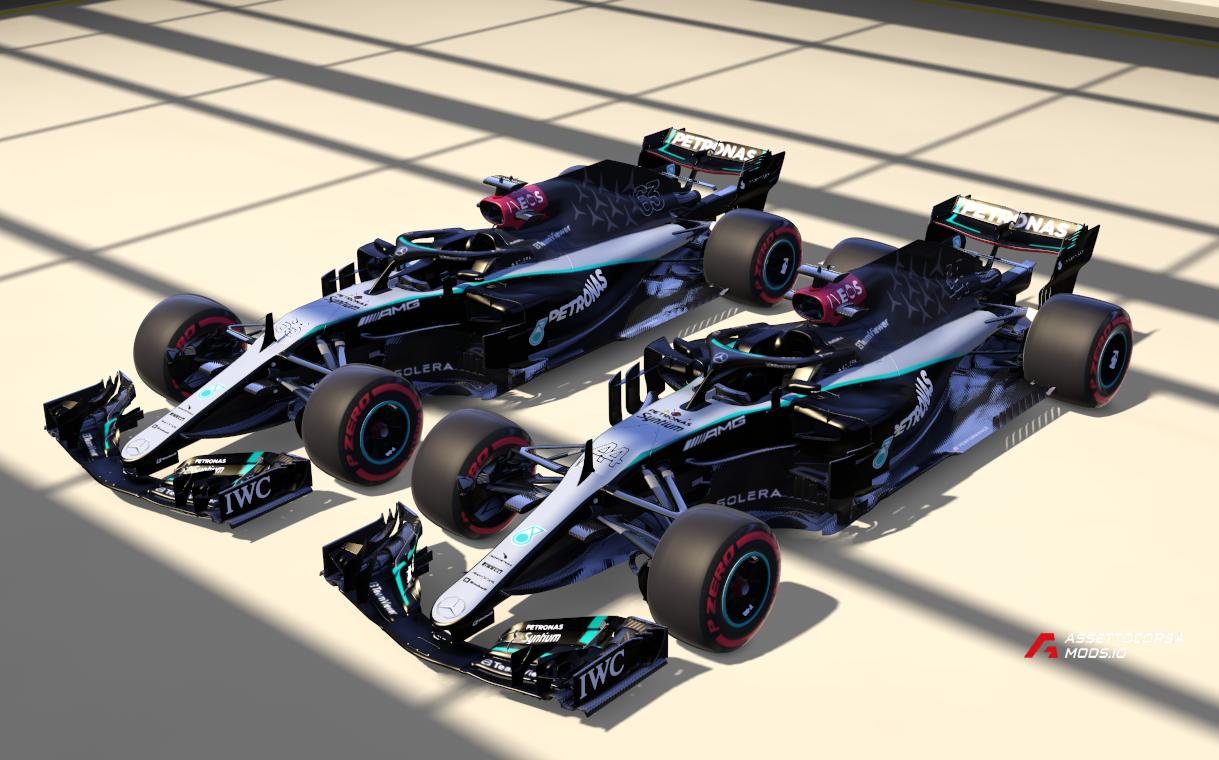 Mercedes AMG F1 W09 with the livery W15