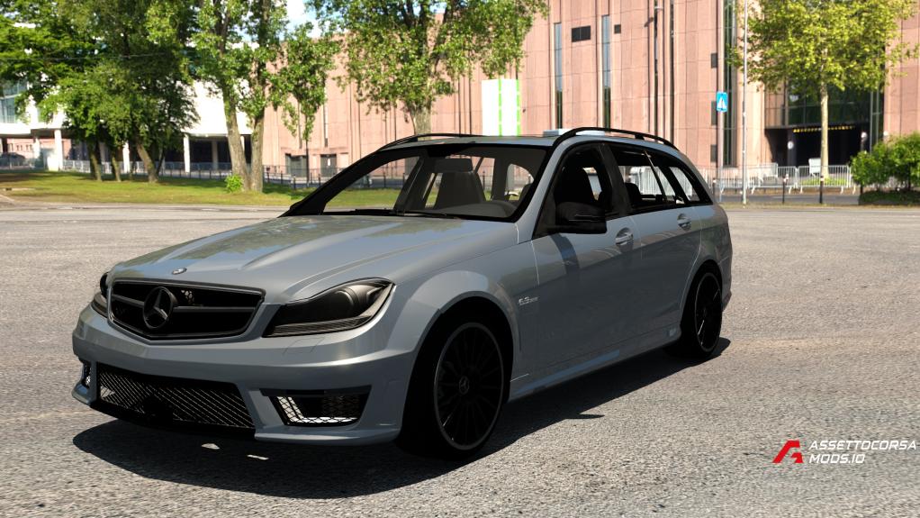 Mercedes-Benz C63 Wagon