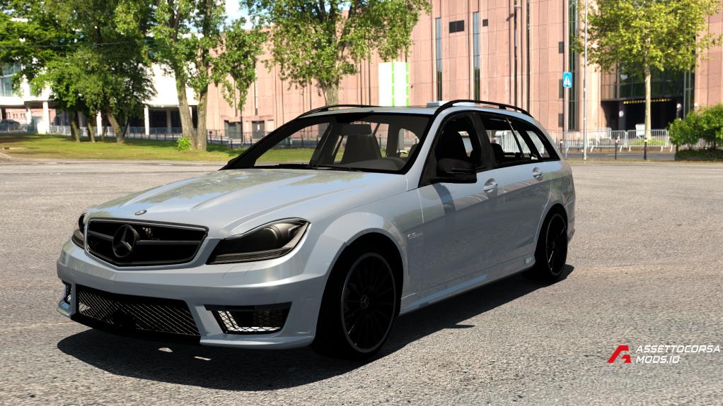 Mercedes-Benz C63 Wagon